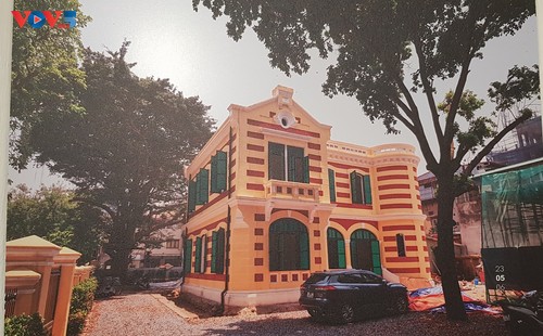 Hanoï: Une ancienne villa d’architecture française ouvre ses portes aux visiteurs - ảnh 1