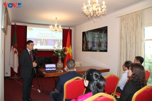  Đại sứ quán Việt Nam tại Algeria kỷ niệm 133 năm ngày sinh Chủ tịch Hồ Chí Minh - ảnh 4