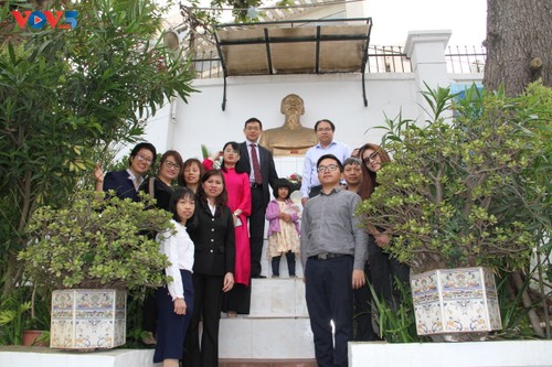  Đại sứ quán Việt Nam tại Algeria kỷ niệm 133 năm ngày sinh Chủ tịch Hồ Chí Minh - ảnh 5