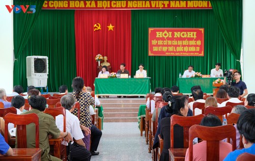 Phó Chủ tịch Quốc hội Trần Quang Phương tiếp xúc cử tri tỉnh Quảng Ngãi - ảnh 1