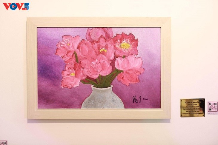 Exposición de arte que honra la belleza de la flor de loto - ảnh 14