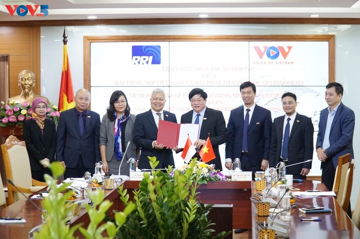 VOV menandatangani kesepakatan kerjasama baru dengan RRI - ảnh 1