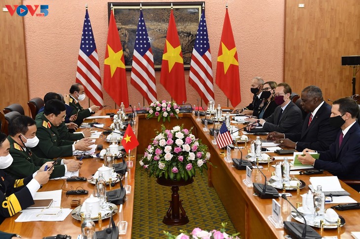 Vietnam und die USA fördern Zusammenarbeit im Verteidigungsbereich - ảnh 1