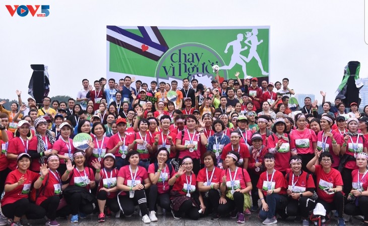 건강한 베트남인 지향 “사랑하는 사람을 위한 달리기” - ảnh 2