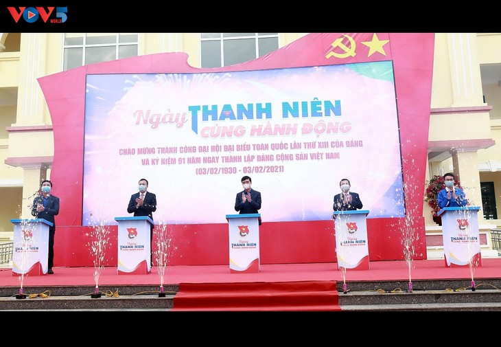 약 1,500개 청년 사업, 베트남 공산당 제13차 전당대회 성공 축하 - ảnh 1