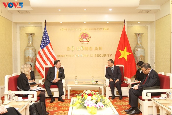 Vietnam-AS Kembangkan Hubungan Kerja Sama di Bidang Keamanan dan Pelaksanaan Hukum - ảnh 1