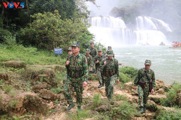 Dam Thuy border guards, the backbone of ethnic minorities in Cao Bang province - ảnh 1
