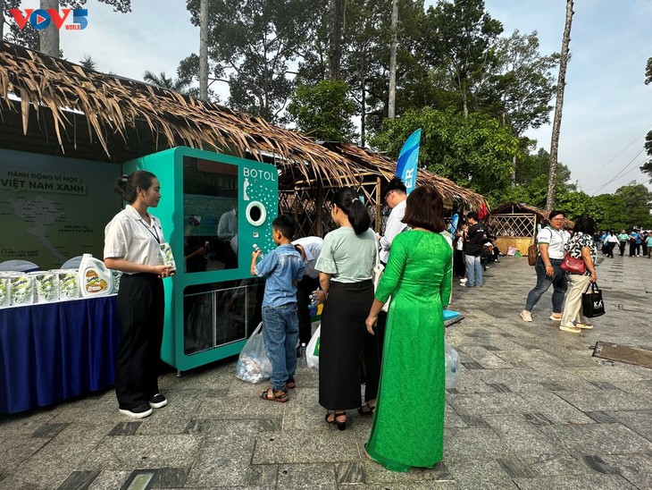 Thành phố Hồ Chí Minh khai mạc Ngày hội Sống xanh 2024  - ảnh 2