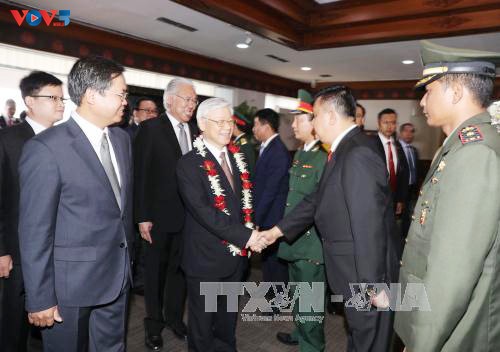 Sekjen KS PKV Nguyen Phu Trong memulai kunjungan resmi di Indonesia - ảnh 5
