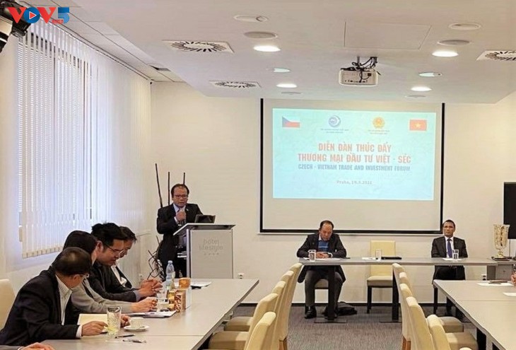 Forum seeks to promote Vietnam-Czech Republic trade, investment  - ảnh 2
