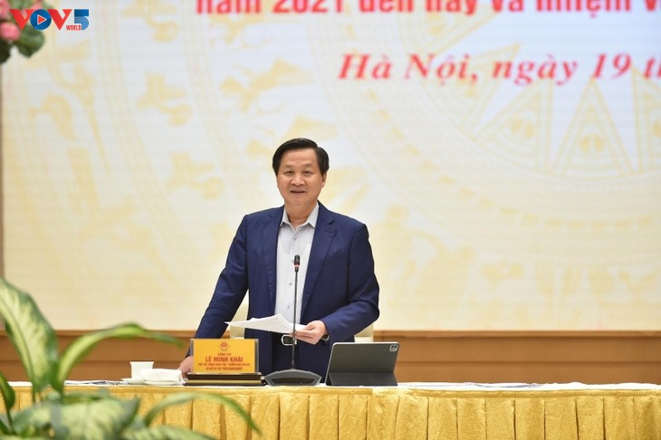 Deputy PM urges accelerated restructuring of state-owned enterprises - ảnh 1