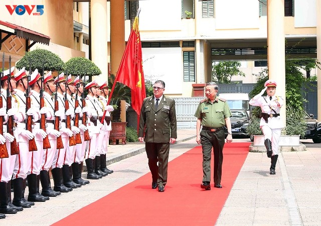 Việt Nam và Cuba  tăng cường hợp tác an ninh - ảnh 1