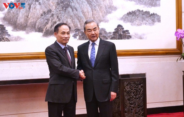 Trưởng ban Đối ngoại Trung ương Lê Hoài Trung hội kiến với các lãnh đạo cấp cao Đảng Cộng sản Trung Quốc - ảnh 2