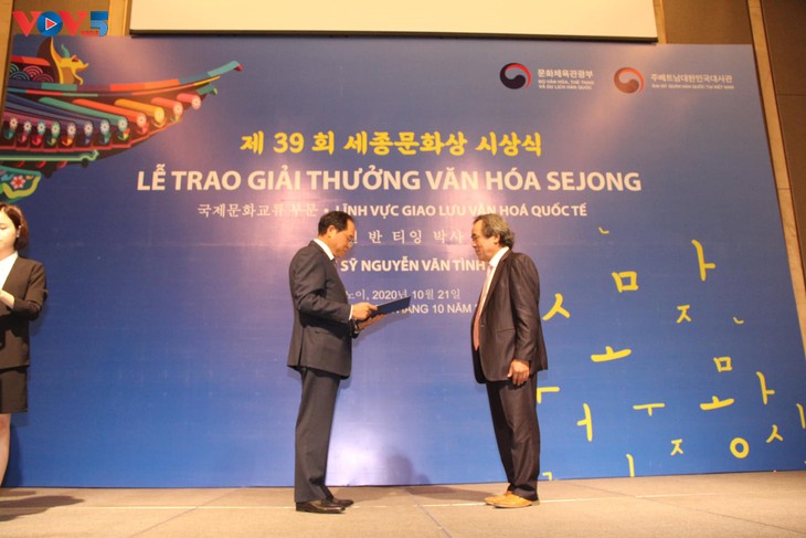 Người Việt Nam đầu tiên nhận giải thưởng văn hóa Hàn Quốc Sejong - ảnh 1
