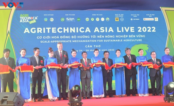 Inauguran en Can Tho Foro Internacional sobre Mecanización Agrícola de Asia 2022 - ảnh 1