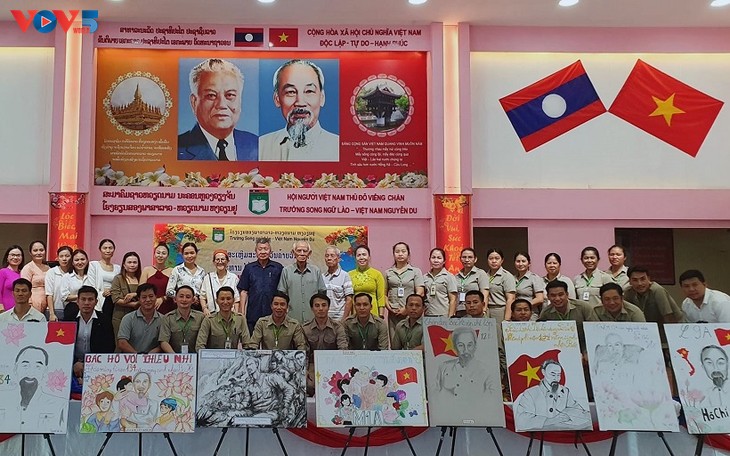 Conmemoran natalicio del presidente Ho Chi Minh en Cuba, Laos, Rusia y Alemania - ảnh 2