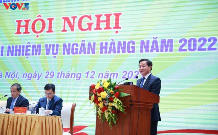 Lê Minh Khai souligne le rôle du secteur bancaire dans le maintien de la stabilité macroéconomique - ảnh 1