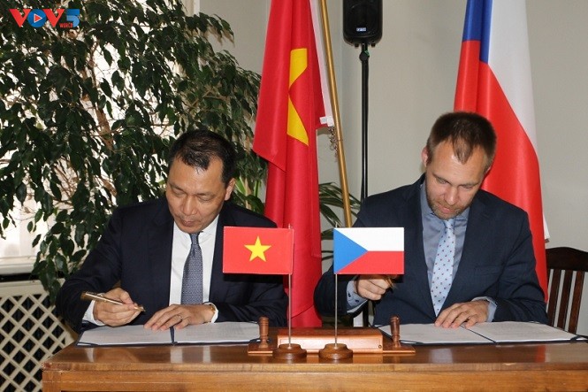 Вьетнам и Чехия стремятся к стратегическому экономическому партнерству  - ảnh 2