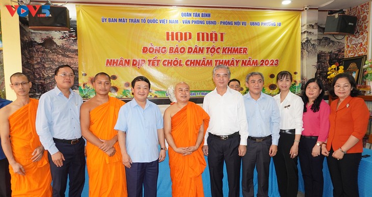 Bộ trưởng Hầu A Lềnh thăm, chúc Tết Chol Chnam Thmay tại Thành phố Hồ Chí Minh - ảnh 2