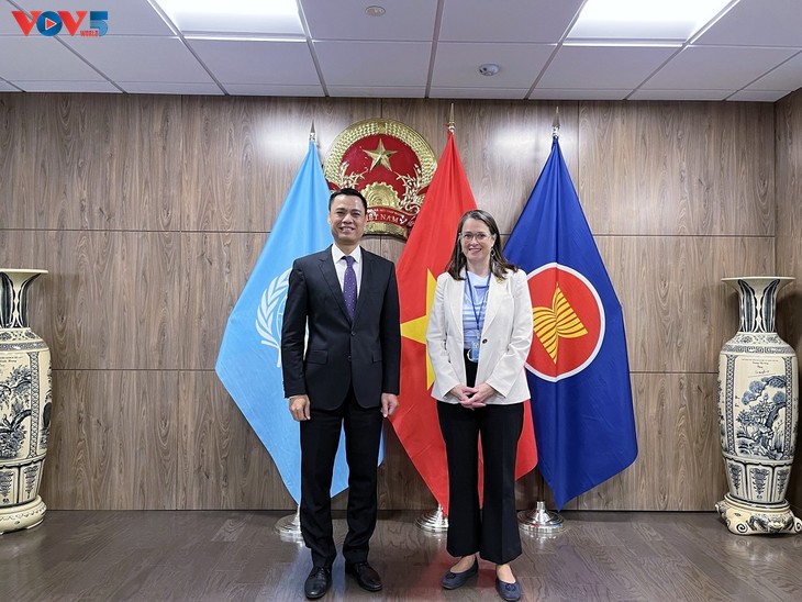 Canada wishes to strengthen cooperation with Vietnam in climate change response  - ảnh 1