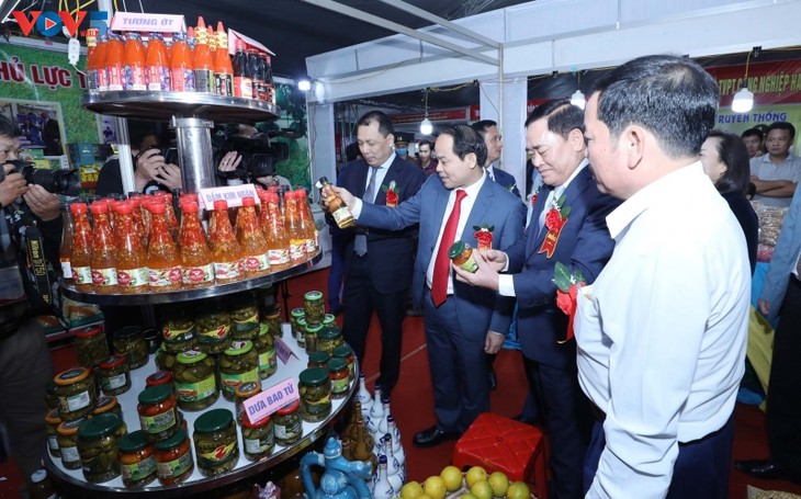 Khai mạc Hội chợ thương mại quốc tế Việt – Trung - ảnh 2