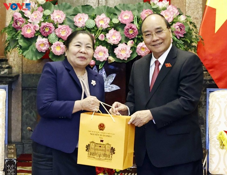 Việt Nam tiếp tục ủng hộ mạnh mẽ, toàn diện công cuộc đổi mới của Lào - ảnh 1