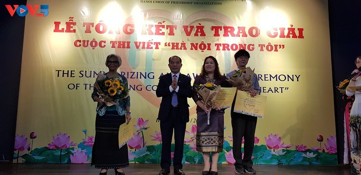 Promueven el amor de los extranjeros hacia Hanói a través del concurso de escritura “Hanói en mí” - ảnh 2