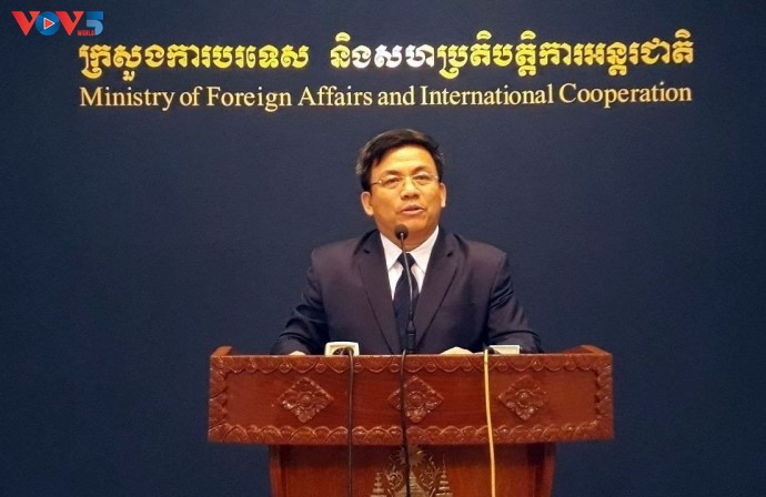 กัมพูชาเลื่อนการจัดการประชุมรัฐมนตรีต่างประเทศอาเซียนจำกัดวงออกไป - ảnh 1