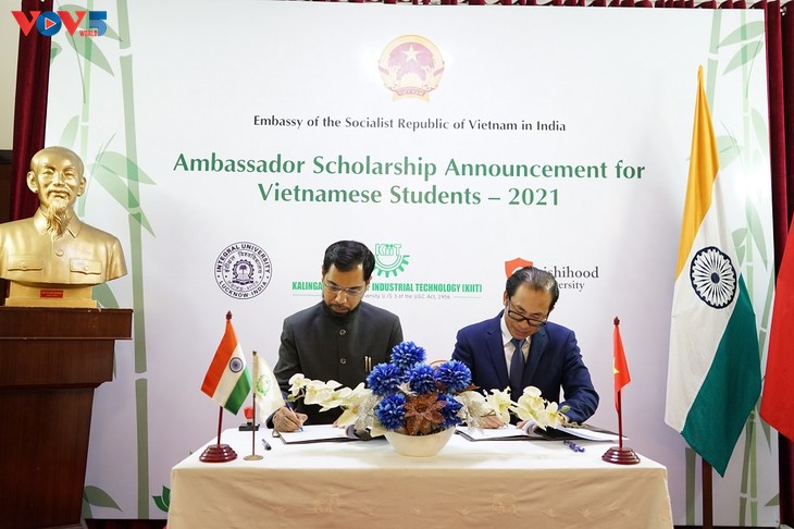 Indian institutes offer 113 scholarships for Vietnamese students - ảnh 1