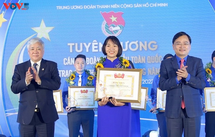 94 Funktionäre des Jugendverbandes erhalten Ly Tu Trong-Preis 2022 - ảnh 1