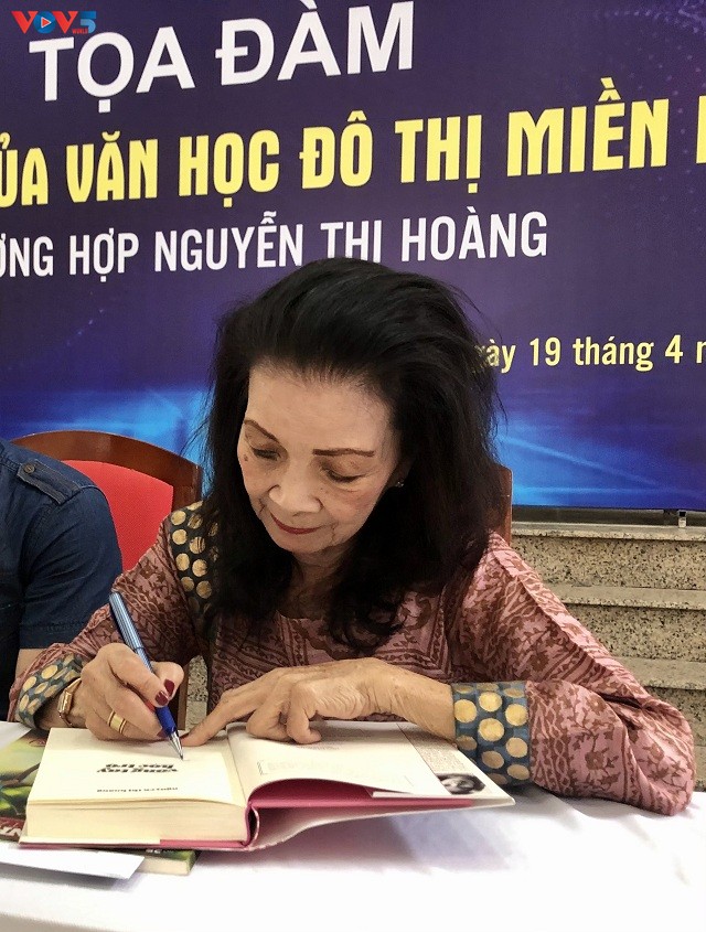 Vòng tay học trò của Nguyễn Thị Hoàng: từ quá khứ đến hiện tại - ảnh 4