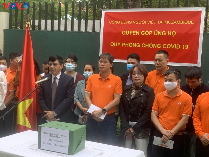 Cộng đồng người Việt Nam tại Mozambique quyên góp ủng hộ Quỹ phòng chống COVID-19  - ảnh 2