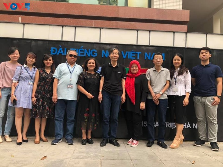 Chương trình Phát thanh tiếng Indonesia: Nhịp cầu hữu nghị kết nối  nhân dân hai nước Việt Nam và Indonesia - ảnh 5