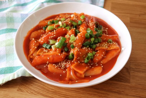 Tteokbokki - Korean Spicy Rice Cake Recipe - Samsung Food