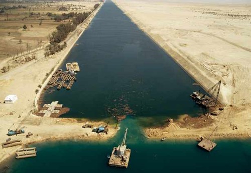 Egypt implements new Suez Canal project