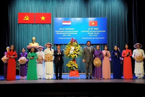 Vietnam, Netherlands celebrate 45th anniversary of diplomatic ties