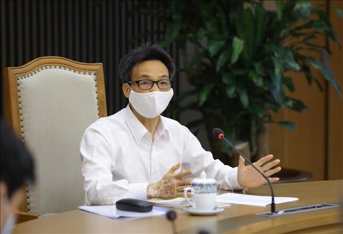 集中隔離施設と外国人専門家の監視システムの構築
