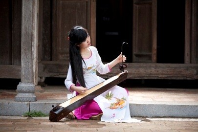 免税品購入 ベトナム民族楽器 ダンバウ【一弦琴】 その他