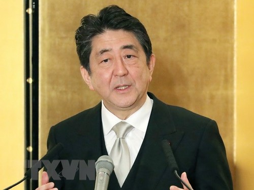 日本首相安倍晋三内阁的支持率小幅回升