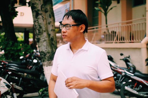 Perjalanan Menaklukkan Bahasa Vietnam Dari Apichit Ming Wongtham Pria Tunanetra Orang Thailand