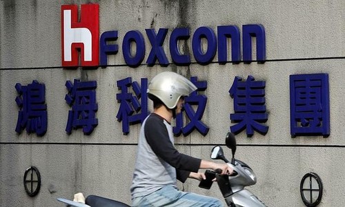 foxconn-to-invest-additional-700-million-usd-in-vietnam