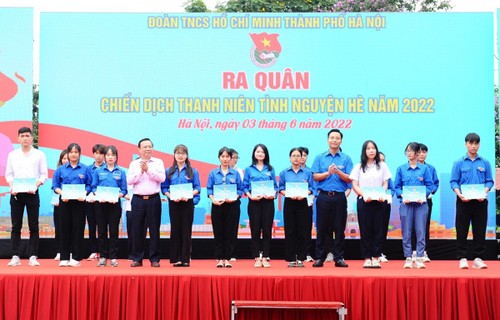 Hanoi Youth Union launches volunteer summer campaign