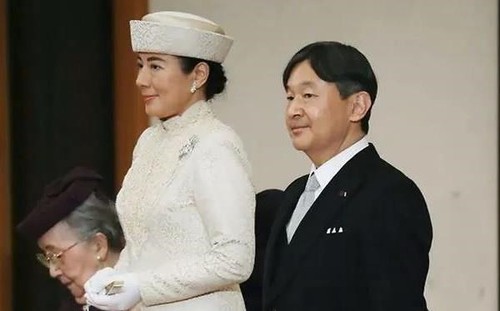 日本皇太子德仁登基成为新天皇 以 令和 为年号