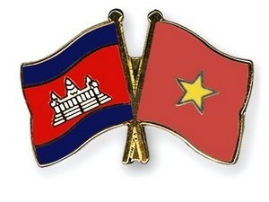 Quan hệ hữu nghị láng giềng Cambodia được xem là điểm sáng trong quan hệ đối ngoại của Việt Nam. Hãy cùng ngắm nhìn những hình ảnh về quan hệ hữu nghị giữa hai nước láng giềng và hy vọng rằng mối quan hệ này sẽ còn được phát triển mạnh mẽ hơn nữa.