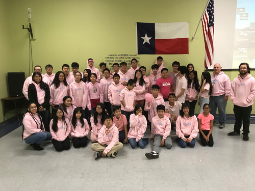 Với tình yêu và sự nỗ lực của đội ngũ giáo viên, Van Houston Academy đã trở thành nơi nâng đỡ cho những tinh thần trẻ chưa tìm được chỗ đứng. Khám phá thế giới của tình yêu và sự hy vọng bất tận ngay tại đây.