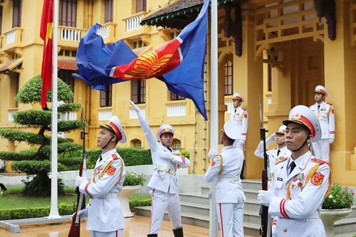 Flag raising ceremony marks ASEAN’s 53rd anniversary