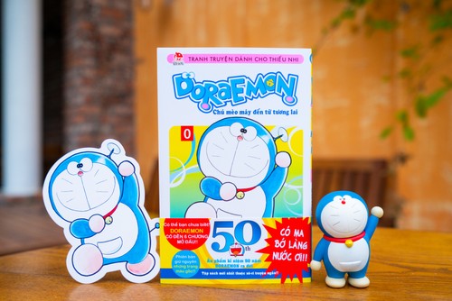 Chúc mừng kỷ niệm 50 năm ra mắt của Doraemon trong thế giới manga! Và chào mừng tất cả các fan đến thưởng thức các bộ sưu tập của chú mèo máy tuyệt vời này. Với những hình ảnh đầy cảm hứng và tình yêu thương, Doraemon sẽ giúp bạn tìm lại tuổi thơ và trở thành một fan cuồng của loạt bộ truyện này.
