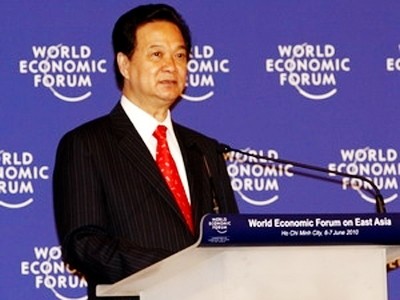 Vietnam participa en el Foro Económico Mundial en el Este Asiático de 2013 - ảnh 1