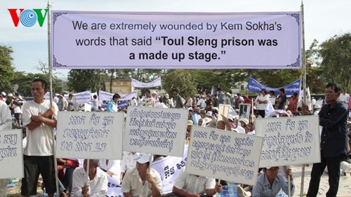 Protestas en Cambodia contra la tergiversación de la historia - ảnh 1