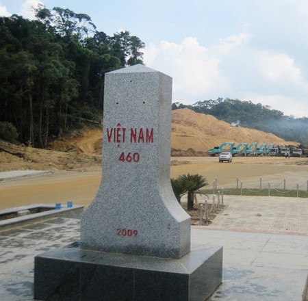 Aprecian laosianos éxito del proyecto demarcador de su país con Vietnam  - ảnh 1